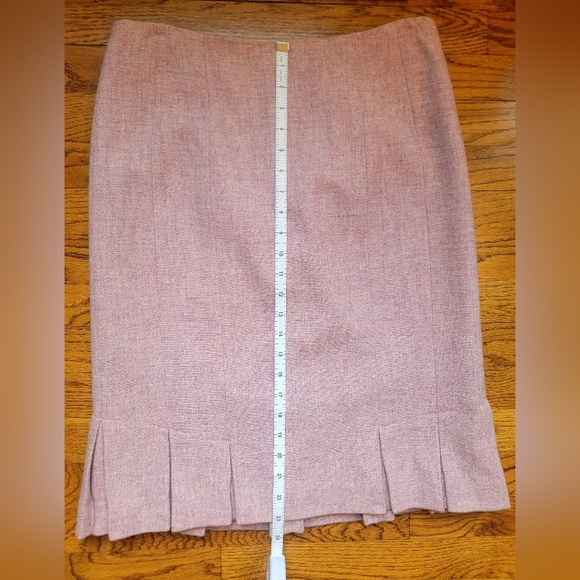 Talbots Pink Tweed Pencil Skirt Pleated Hem Size 10 - Picture 2 of 5